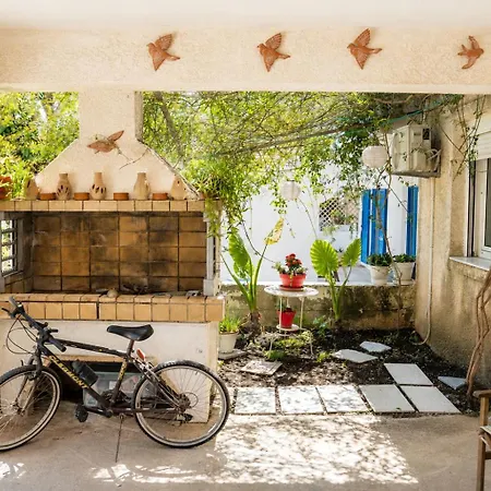 Marilia - Seaside Retreat In Evia 아파트